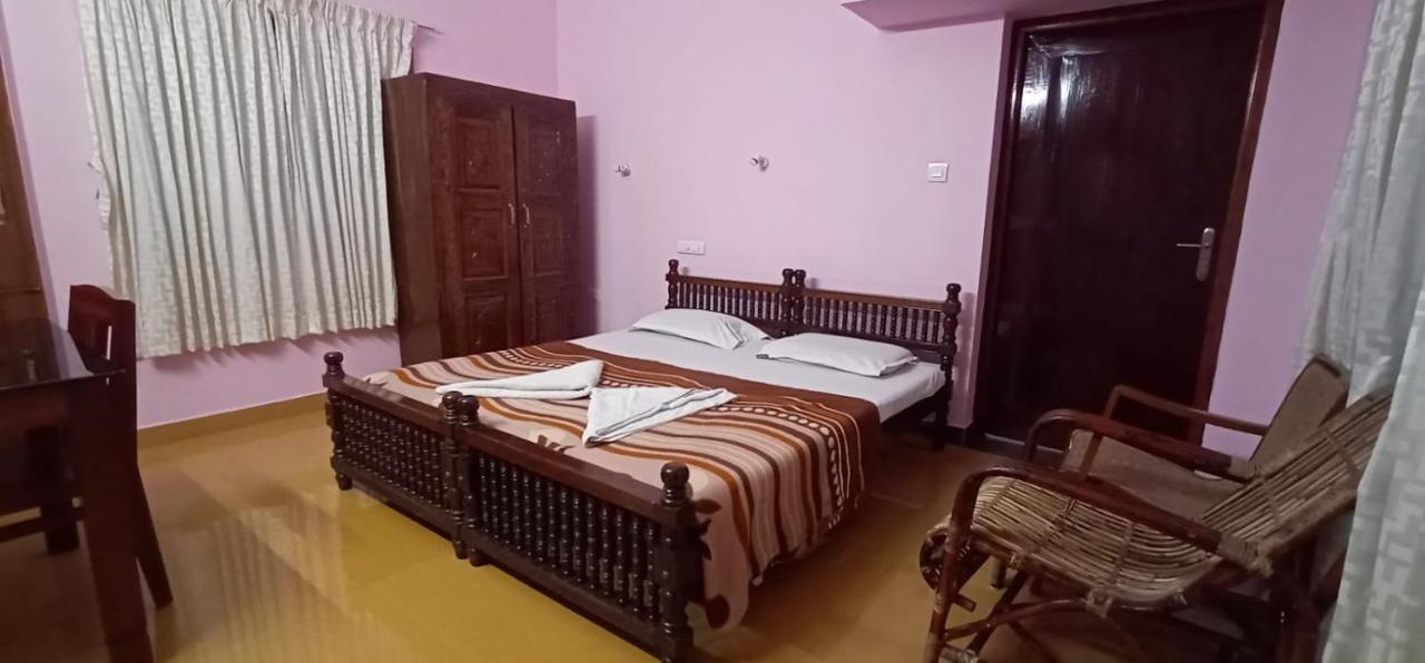 Varma Sea View Villas Thiruvananthapuram ภายนอก รูปภาพ